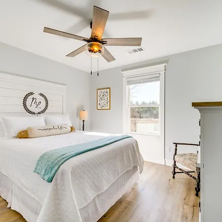 Byron Getaway With Fire Pit - Near Mga And Mercer!